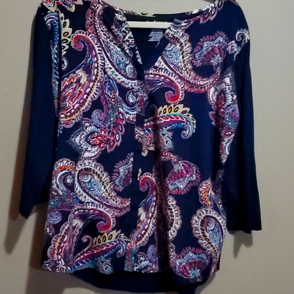 Vanheusen top size large